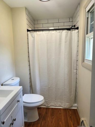 13 Clinton Hill Rd, Waterbury CT  06716-1010 exterior