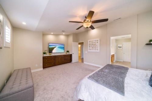 46438 Vianne Ct, Temecula CA  92592-3328 exterior