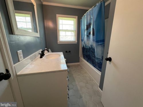 210 Arbutus Ave, Seaford DE  19973-1314 exterior