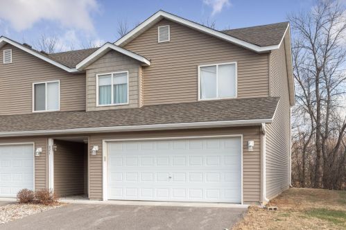 621 Tanager Path, Mankato, MN 56001-8931