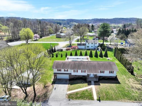 32 North Dr, Schuylkill Haven PA  17972-8955 exterior