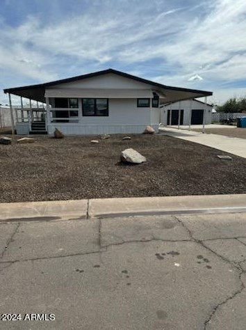 3721 Ross Ave, Glendale AZ  85308-2145 exterior