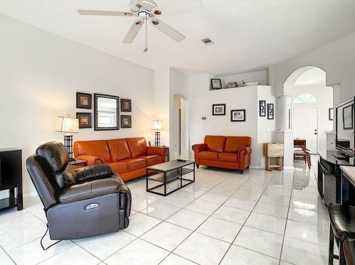 4784 Ridgemoor Cir, Palm Harbor FL  34685-3149 exterior