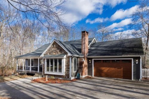 17 Bass Lake Rd, Amston, CT 06231-1704