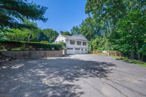 250 Jacksonville Rd, Lincoln Park NJ  07035-1505 exterior