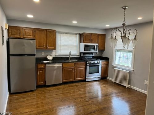 380 Main St, Chatham Township NJ  07928-2113 exterior