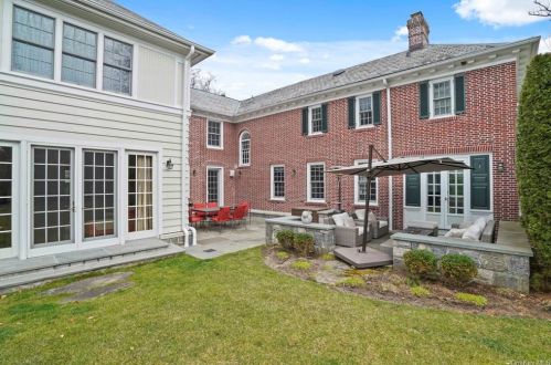 129 Loring Ave, New Rochelle NY  10803-2013 exterior