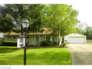 2014 Edgewood Dr, Twinsburg, OH 44087-1623