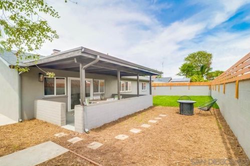 8853 Heraldry St, San Diego CA  92123-2221 exterior