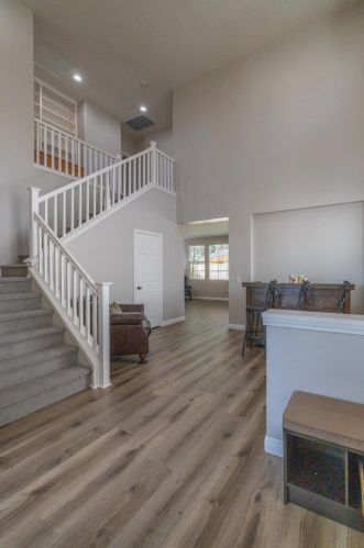 1117 Walnut Grove Ln, Simi Valley CA  93065-3394 exterior