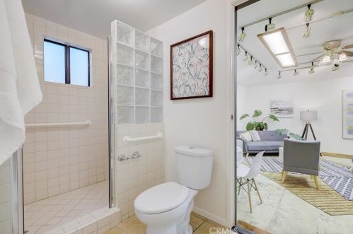 16627 Gilmore St, Van Nuys CA  91406-5610 exterior