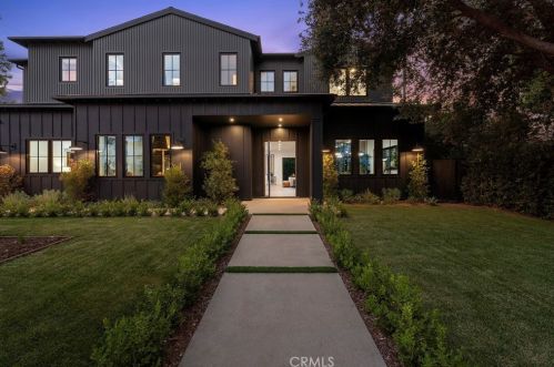 4955 Haskell Ave, Van Nuys CA  91436-1674 exterior