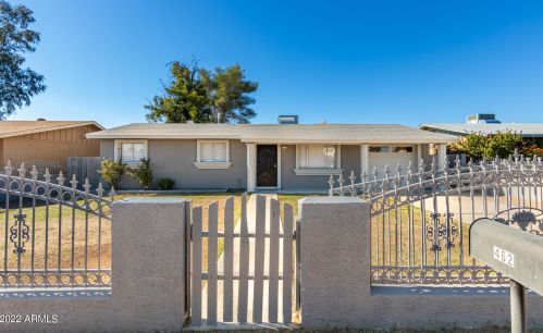 462 74th Pl, Mesa, AZ 85208-2014