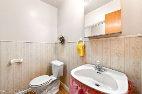 1011 1st Ave, Belmar NJ  07719-3301 exterior