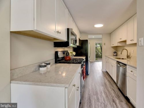 2792 Hyson Ln, Falls Church VA  22043-3522 exterior