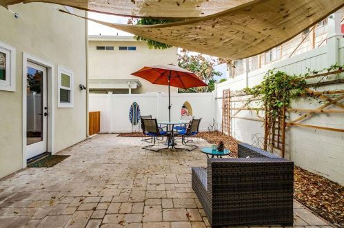 1760 La Playa Ave, San Diego CA 92109-6526 exterior