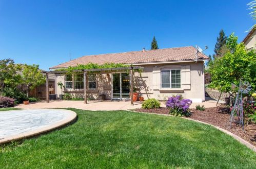 2011 Stockman Cir, Folsom CA  95630-6236 exterior