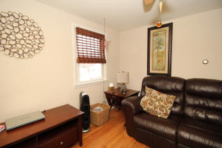 190 Lexington Blvd, Clark NJ  07066-1423 exterior