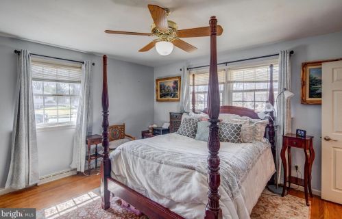 631 Edge Park Dr, Tavistock NJ  exterior