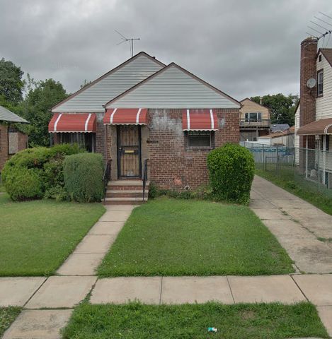 22523 114th Ave, Jamaica, NY 11411-1301