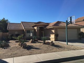 7159 Via Del Sol Dr, Glendale, AZ 85310-5265