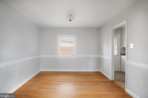 288 Cave Spring Ln, Edinburg VA  22824-3404 exterior