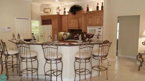 6910 Royal Palm Beach Blvd, West Palm Beach FL  33412-1860 exterior