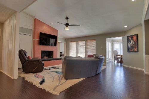 1801 Sara Ln, Richardson, TX 75081-2630