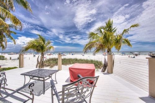 42 Avenue, Fort Myers Beach, FL 33931-2804