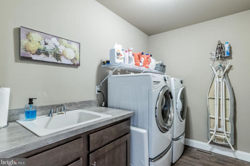 112 White Deer Way, Carlisle PA  17013-7600 exterior