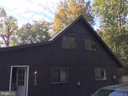 140 Bluff Trl, Gerrardstown, WV 25420-3023