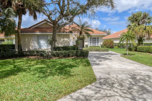 348 Kelsey Park Cir, West Palm Beach, FL 33410-4525