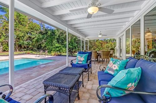625 Orchid Dr, Naples FL  34102-5012 exterior