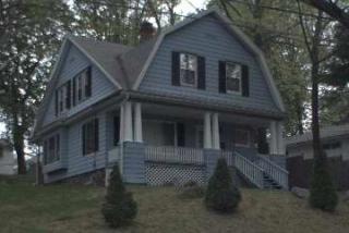 565 Cooke St, Waterbury CT  06710-1424 exterior