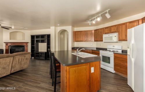 3135 302nd Ln, Buckeye, AZ 85396-3197