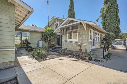 327 Taft Ave, El Cajon CA  92020-4623 exterior