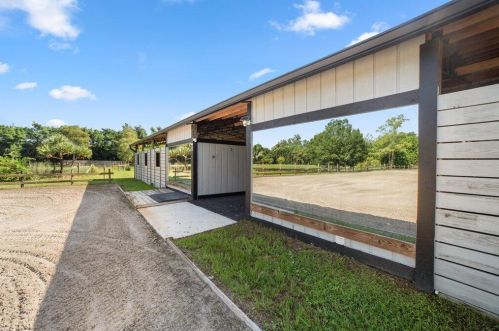 000 Green Grove Ct, Town Of Loxahatchee Groves FL  33470-2400 exterior