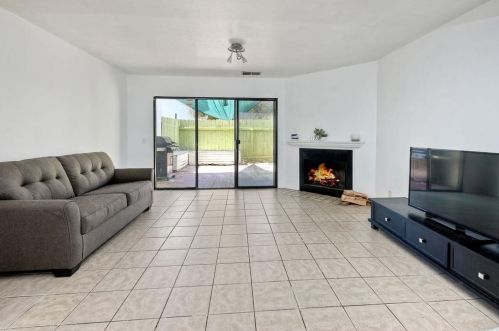 9230 Carlton Oaks Dr, Santee CA  92071-2308 exterior