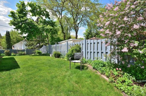 1517 52, Milwaukee WI 53214-5322 exterior