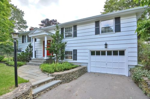 1 1st St, Natick, MA 01760-2604