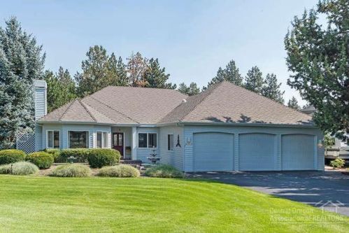 61520 Fargo Ln, Bend, OR 97702-2431