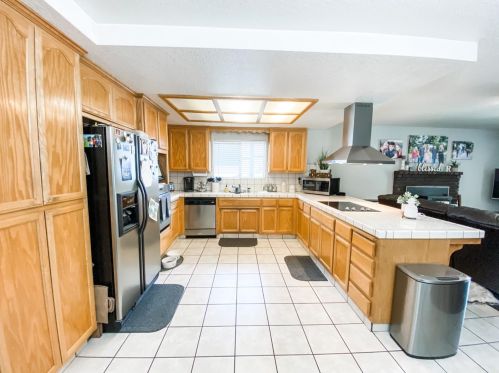 1632 Dickey Ct, Ripon CA  95366-3607 exterior