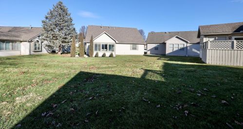 452 Woodside Pl, Bellefontaine OH  43311-1597 exterior