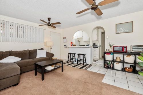 7231 Blackton Dr, La Mesa CA 91941-7560 exterior