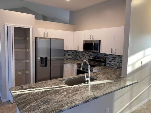 1012 Longfellow Rd, Fort Pierce FL  34953-2329 exterior