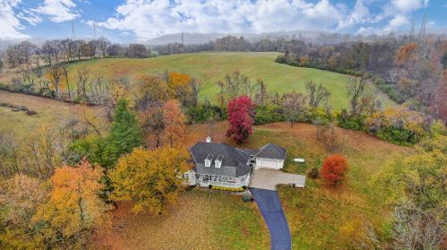1951 Cliff Rd, North Bend, OH 45052-9633