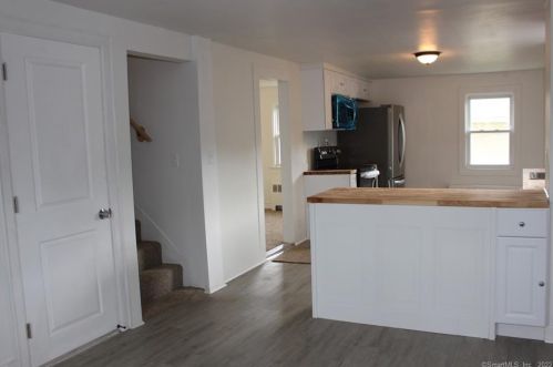 377 Broad St, Bristol CT  06010-6665 exterior