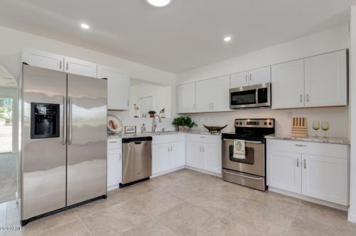 12829 Augusta Dr, Sun City, AZ 85351-3359