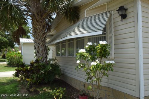 1288 Gardenia Dr, Sebastian FL  32976-7645 exterior
