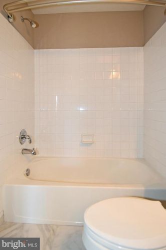 6022 Slippery Rock Rd, Haymarket VA  20169-3312 exterior